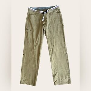 Eastern Mountain Sports EMS Convertible Hiking Pants – Women’s Size 10R – Khaki